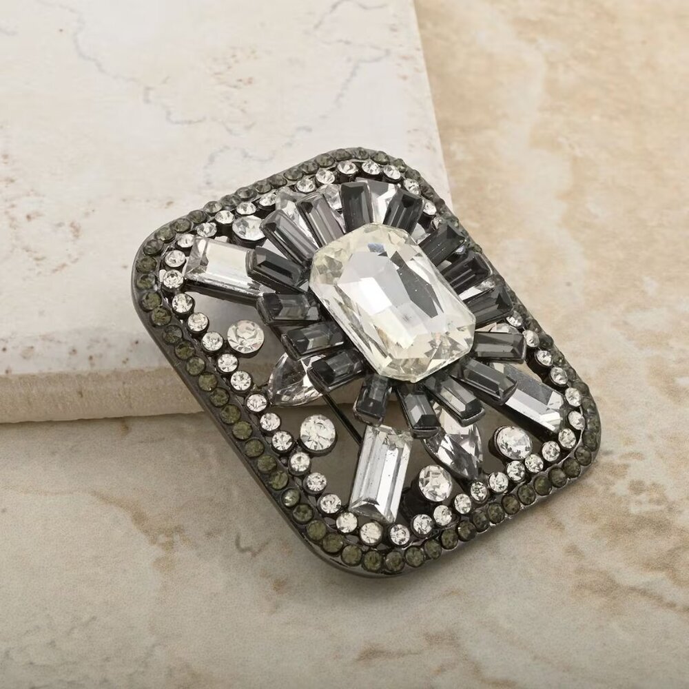 Beautiful Austrian Crystal Skyline Vintage Brooch in Silvertone Large Size
